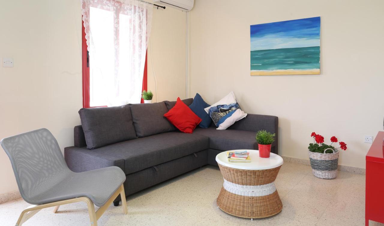 Protaras Happy Sunny Holidays พาราลิมนี ภายนอก รูปภาพ